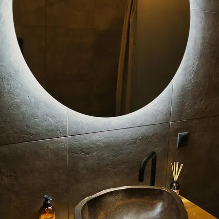 Nordic Hostal *
